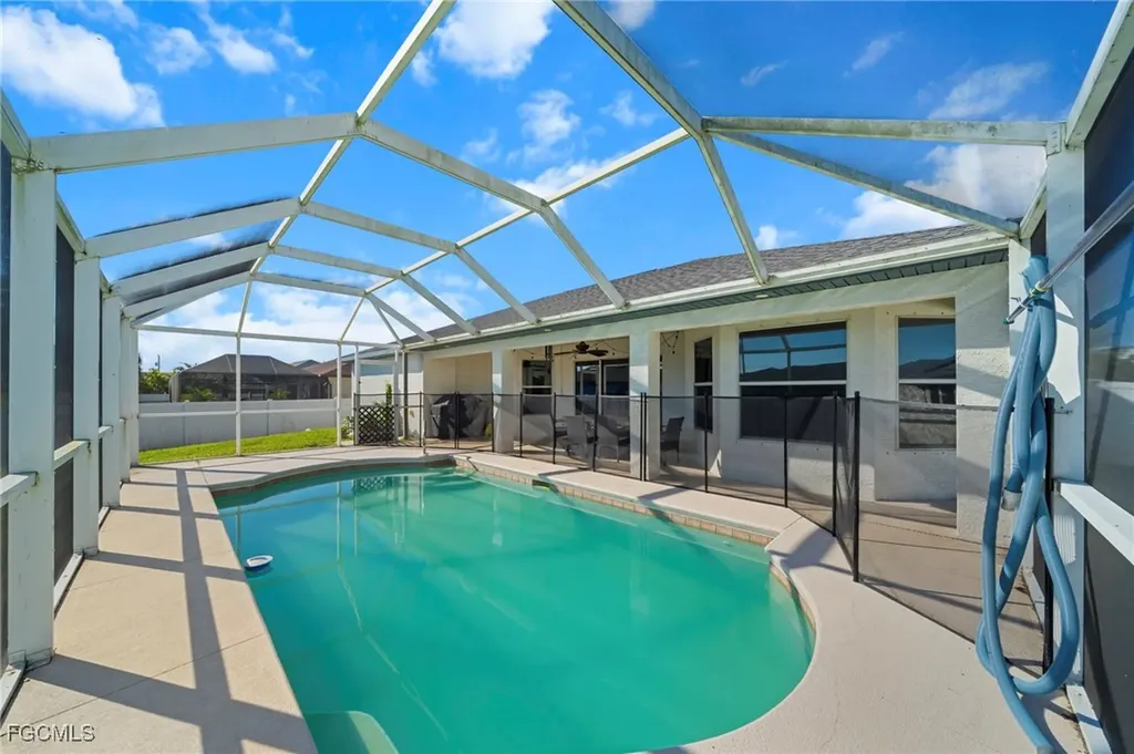 203 NW 4th Avenue Cape Coral FL 33993