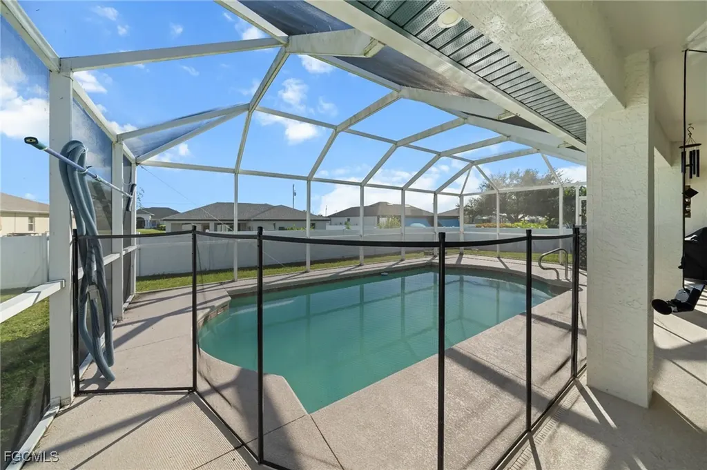 203 NW 4th Avenue Cape Coral FL 33993