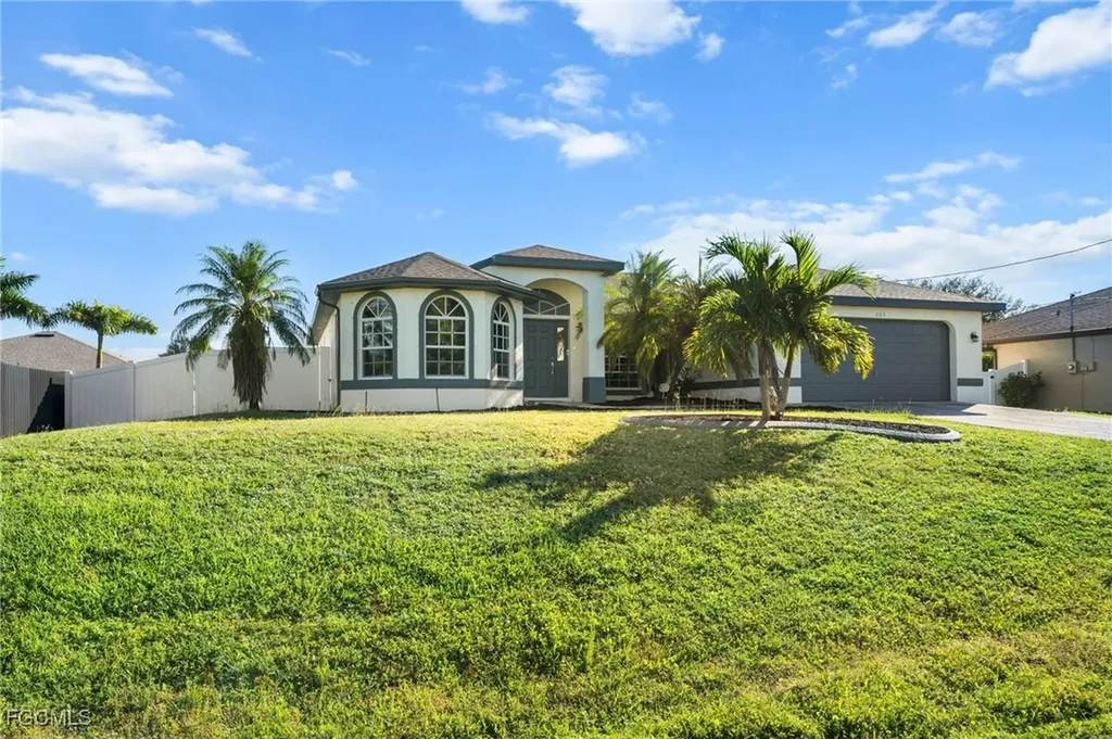 203 NW 4th Avenue Cape Coral FL 33993