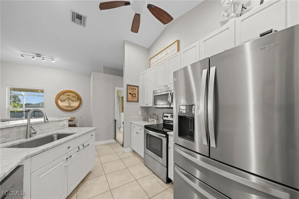 203 NW 4th Avenue Cape Coral FL 33993