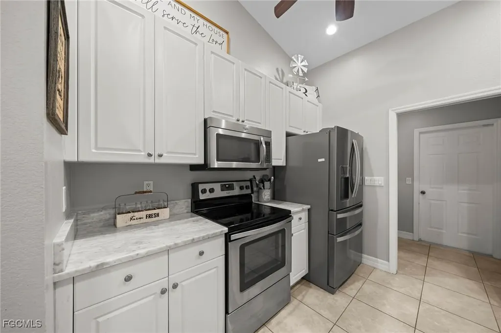 203 NW 4th Avenue Cape Coral FL 33993