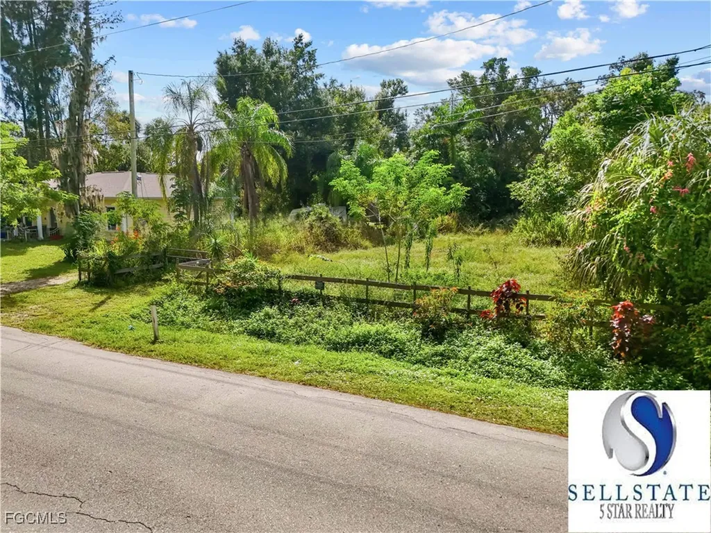 1807 Powell Drive North Fort Myers FL 33917