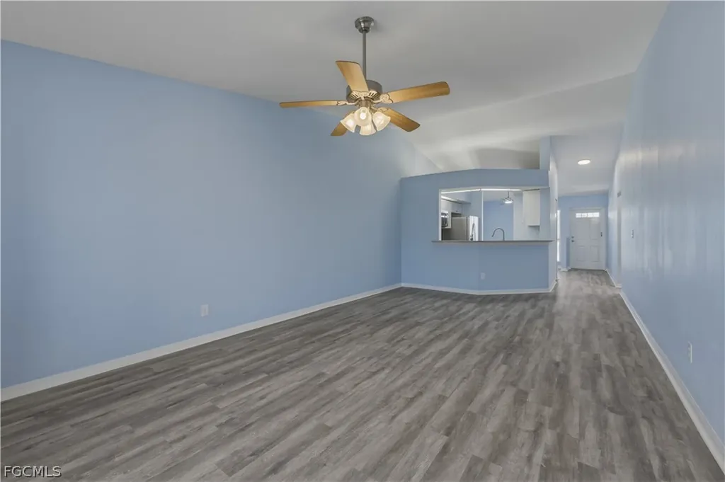 876 Gulf Pavilion Drive Naples FL 34108