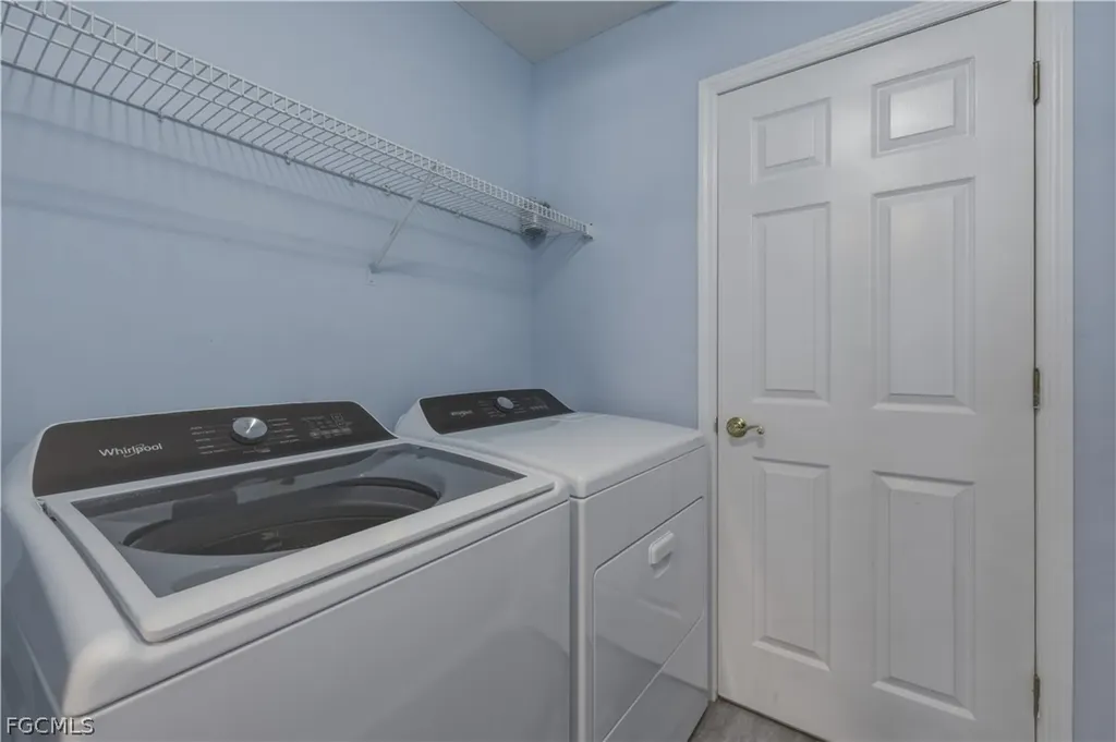 876 Gulf Pavilion Drive Naples FL 34108