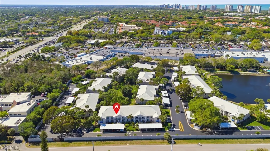 876 Gulf Pavilion Drive Naples FL 34108