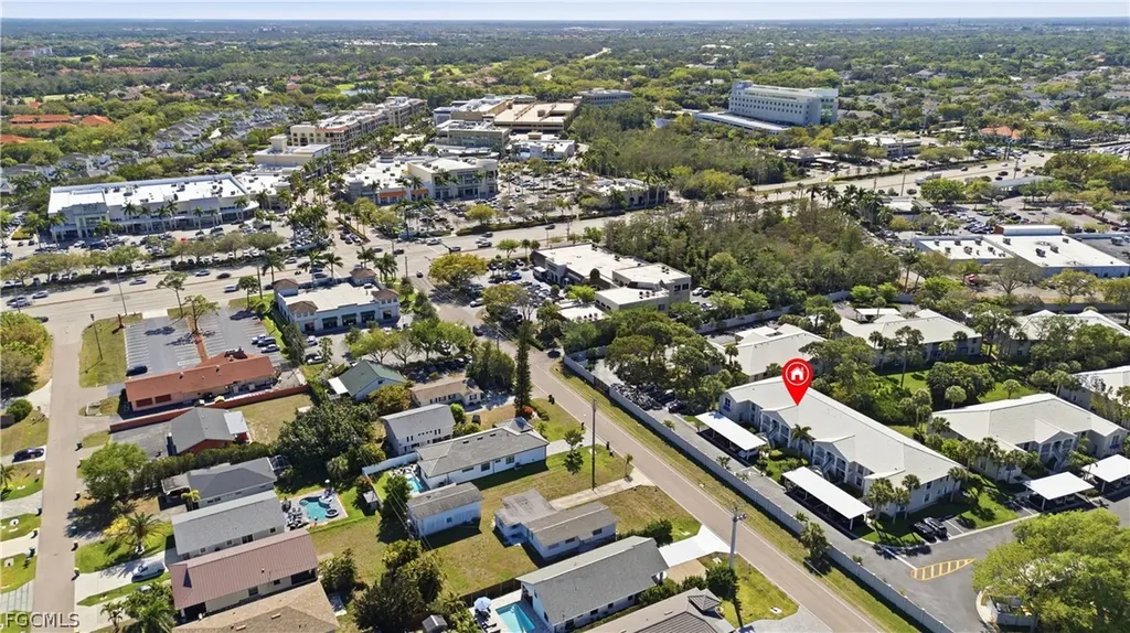 876 Gulf Pavilion Drive Naples FL 34108