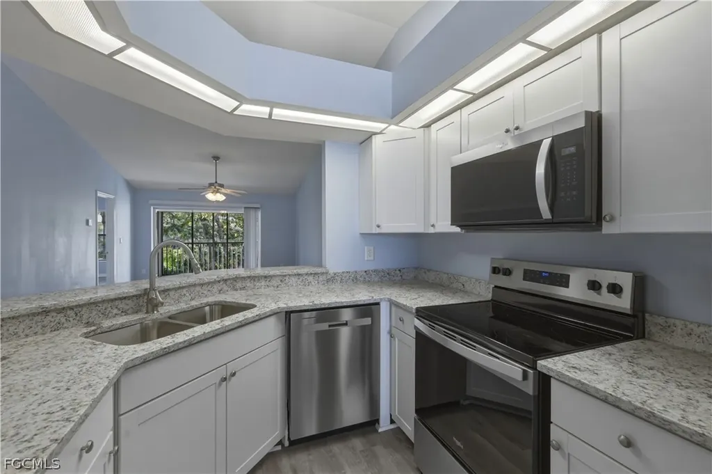 876 Gulf Pavilion Drive Naples FL 34108