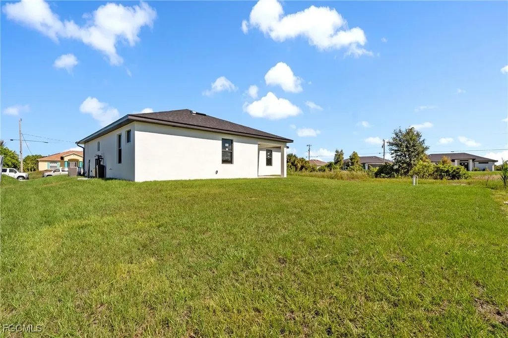 184 Pembroke Street Lehigh Acres FL 33974