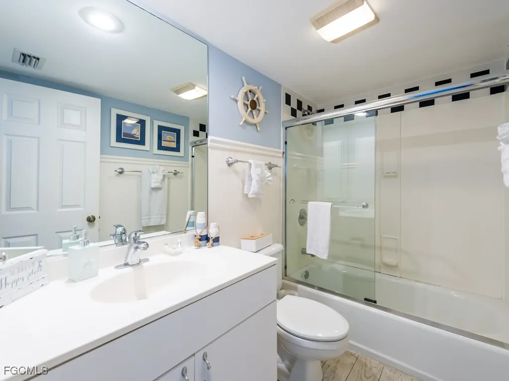 255 Periwinkle Way Sanibel FL 33957