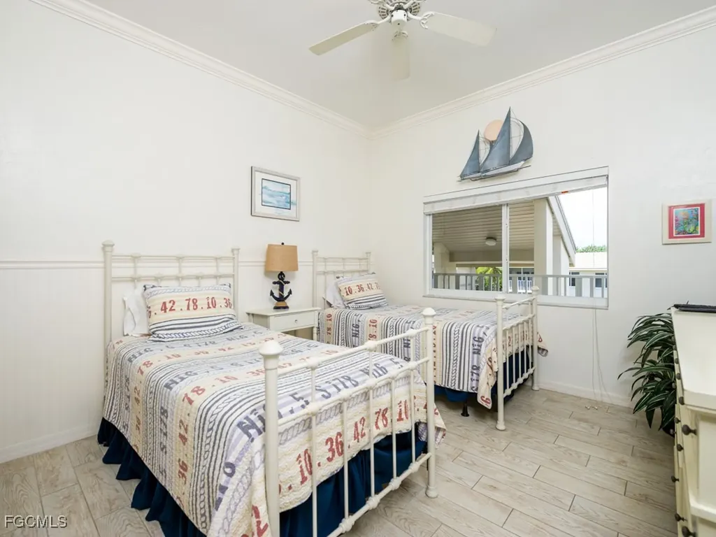 255 Periwinkle Way Sanibel FL 33957