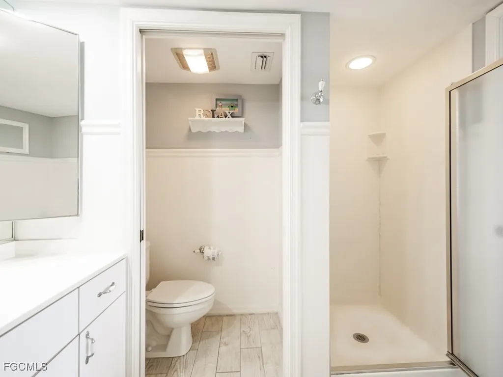 255 Periwinkle Way Sanibel FL 33957