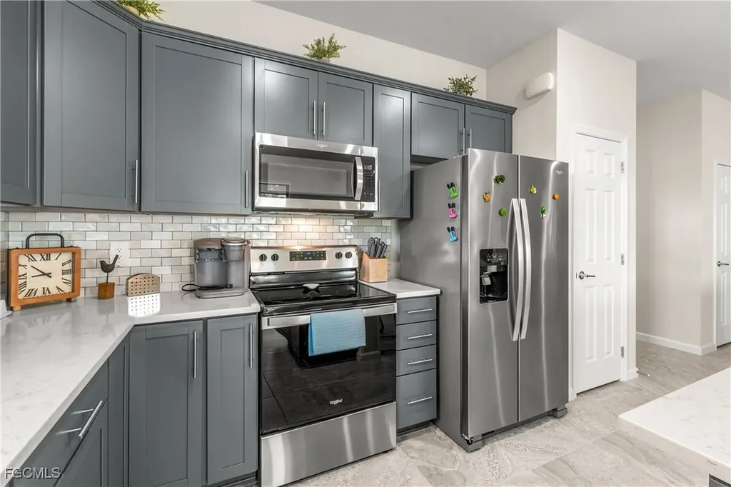 16221 Bacopa Drive Alva FL 33920