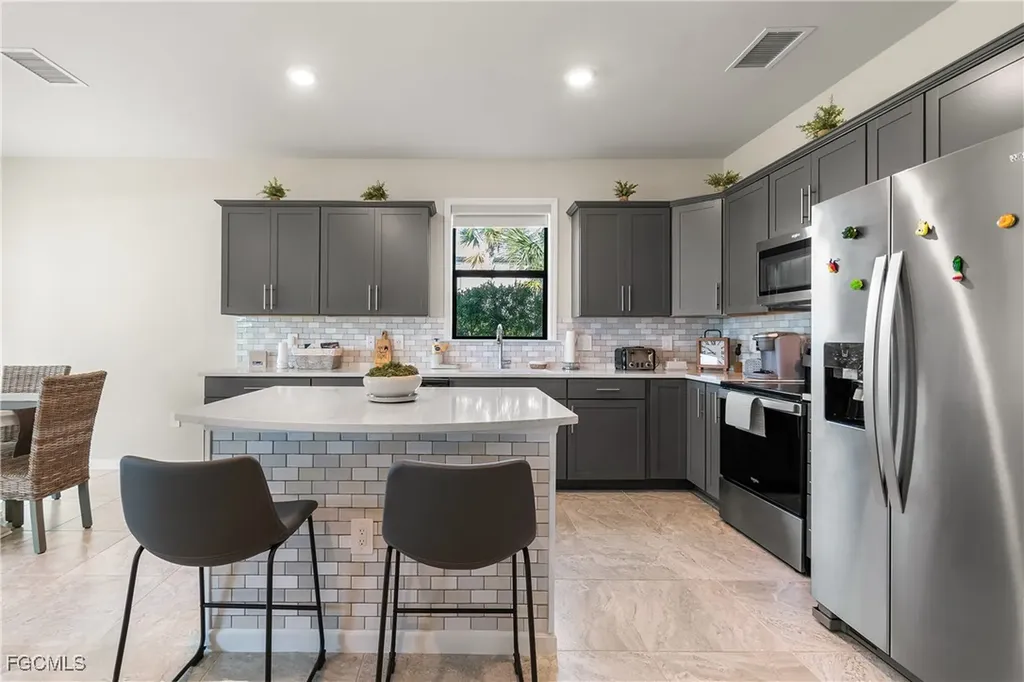 16221 Bacopa Drive Alva FL 33920