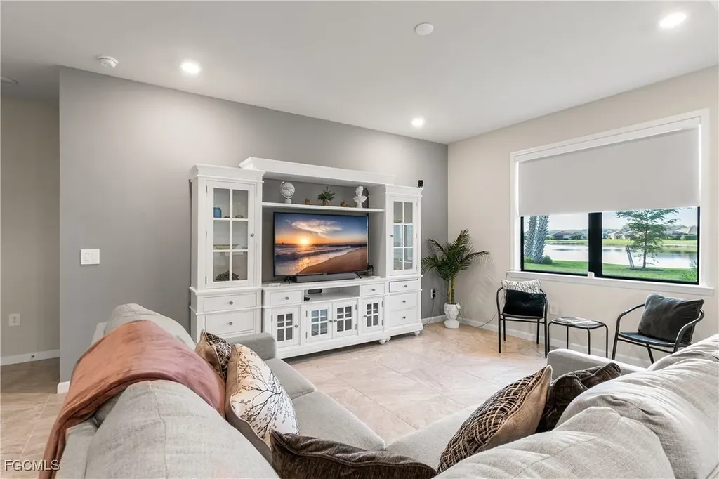 16221 Bacopa Drive Alva FL 33920