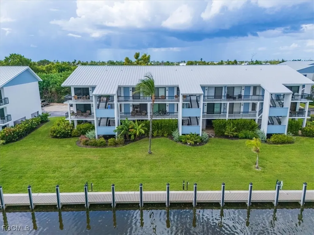 1250 Tennisplace Court Sanibel FL 33957