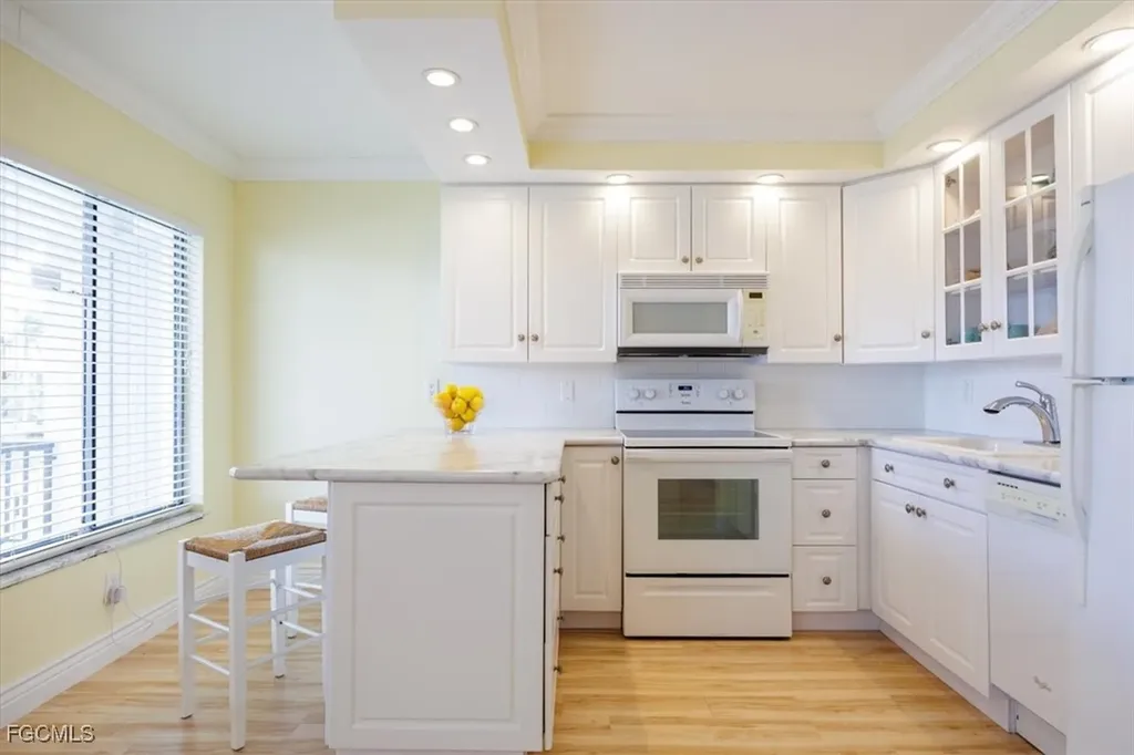 1250 Tennisplace Court Sanibel FL 33957