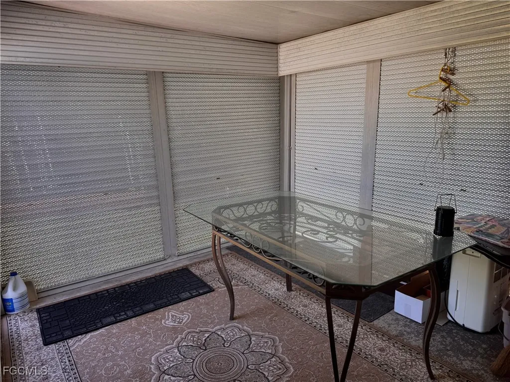 89 Sun Circle Fort Myers FL 33905