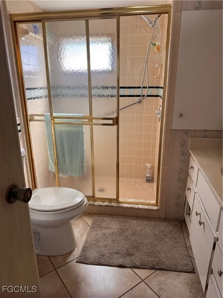 89 Sun Circle Fort Myers FL 33905