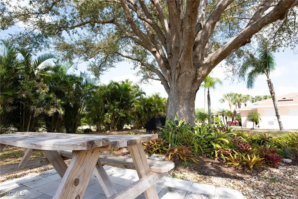 12144 SW Egret Circle Lake Suzy FL 34269