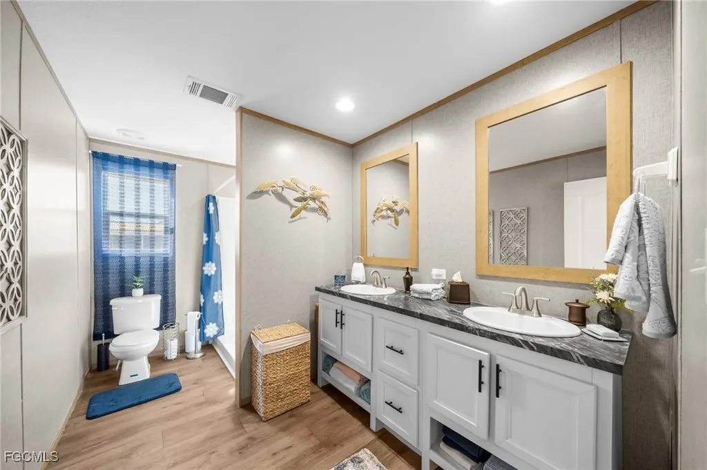 372 Santa Fe Trail North Fort Myers FL 33917