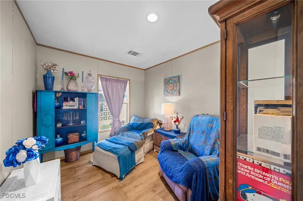 372 Santa Fe Trail North Fort Myers FL 33917