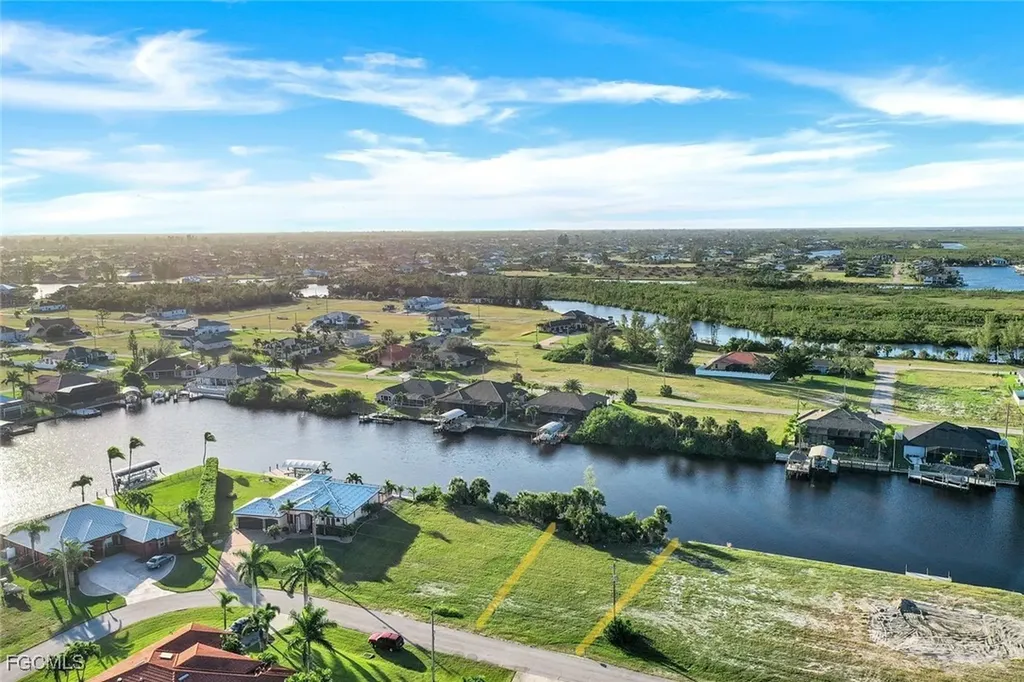 4222 NW 21st Street Cape Coral FL 33993
