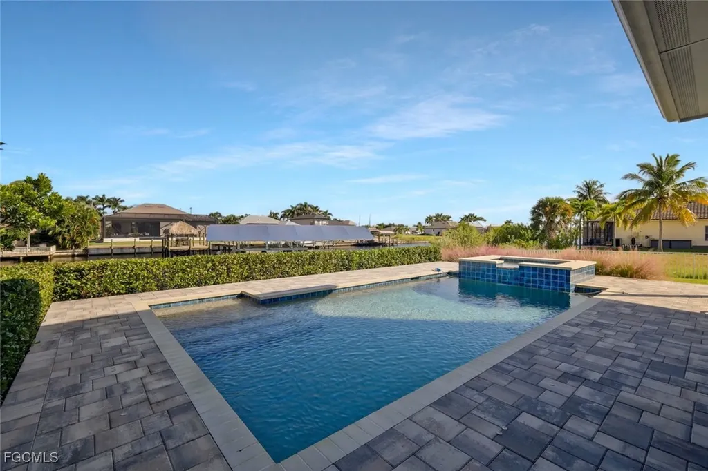 2717 SW 38th Street Cape Coral FL 33914