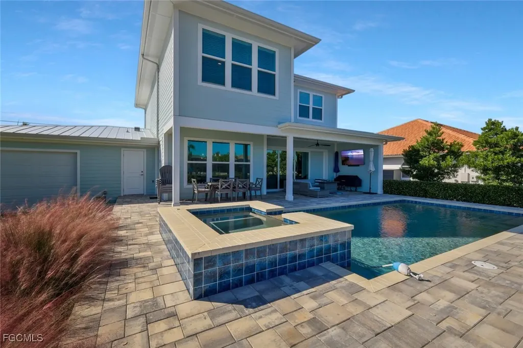 2717 SW 38th Street Cape Coral FL 33914