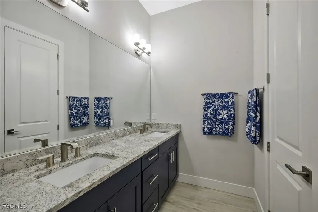 2717 SW 38th Street Cape Coral FL 33914