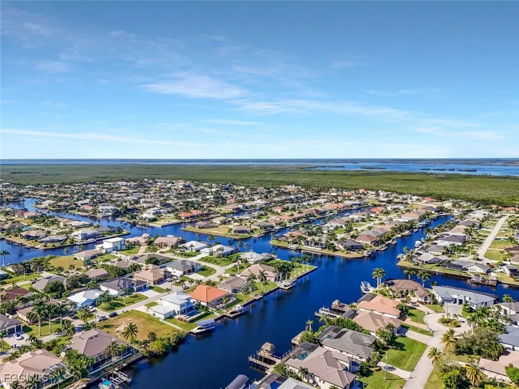 2717 SW 38th Street Cape Coral FL 33914