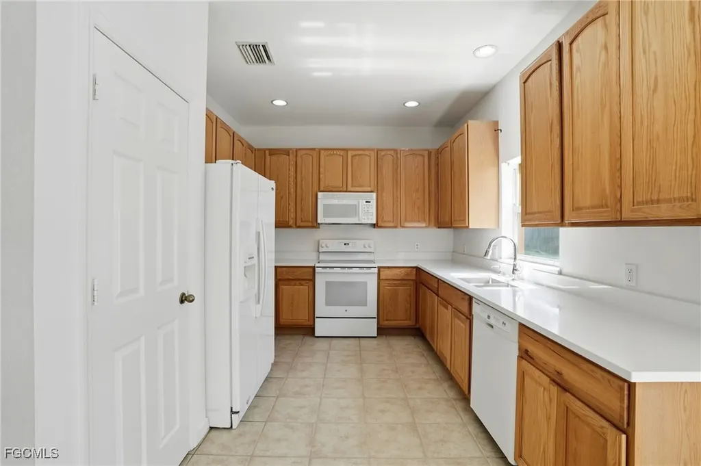 8294 Silver Birch Way Lehigh Acres FL 33971