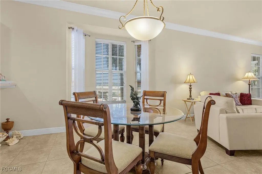 4235 SE 20th Place Cape Coral FL 33904