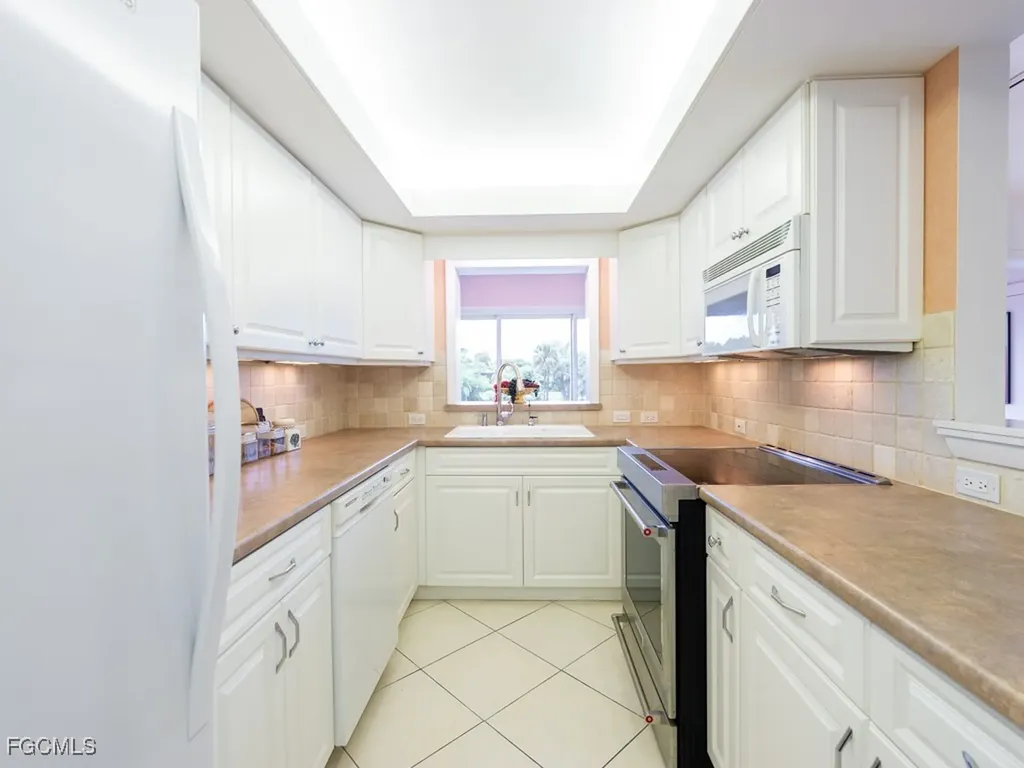 1610 Middle Gulf Drive Sanibel FL 33957