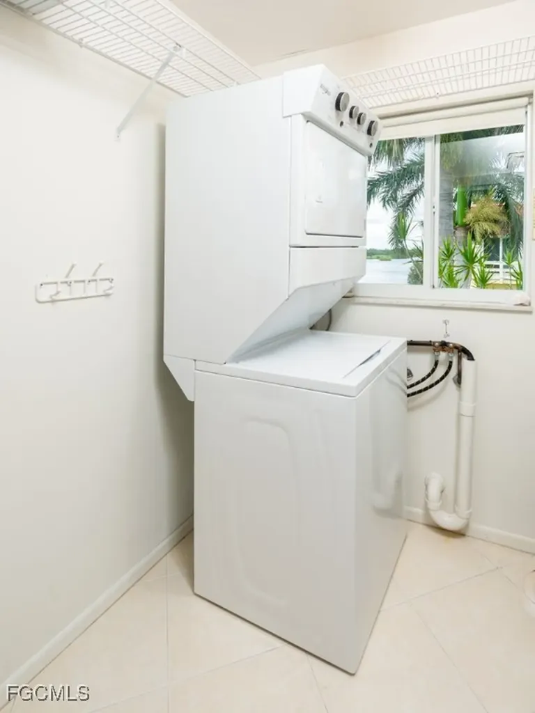 1610 Middle Gulf Drive Sanibel FL 33957