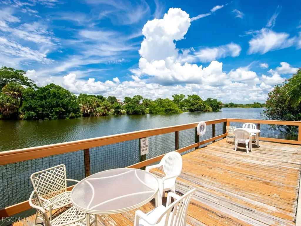1610 Middle Gulf Drive Sanibel FL 33957