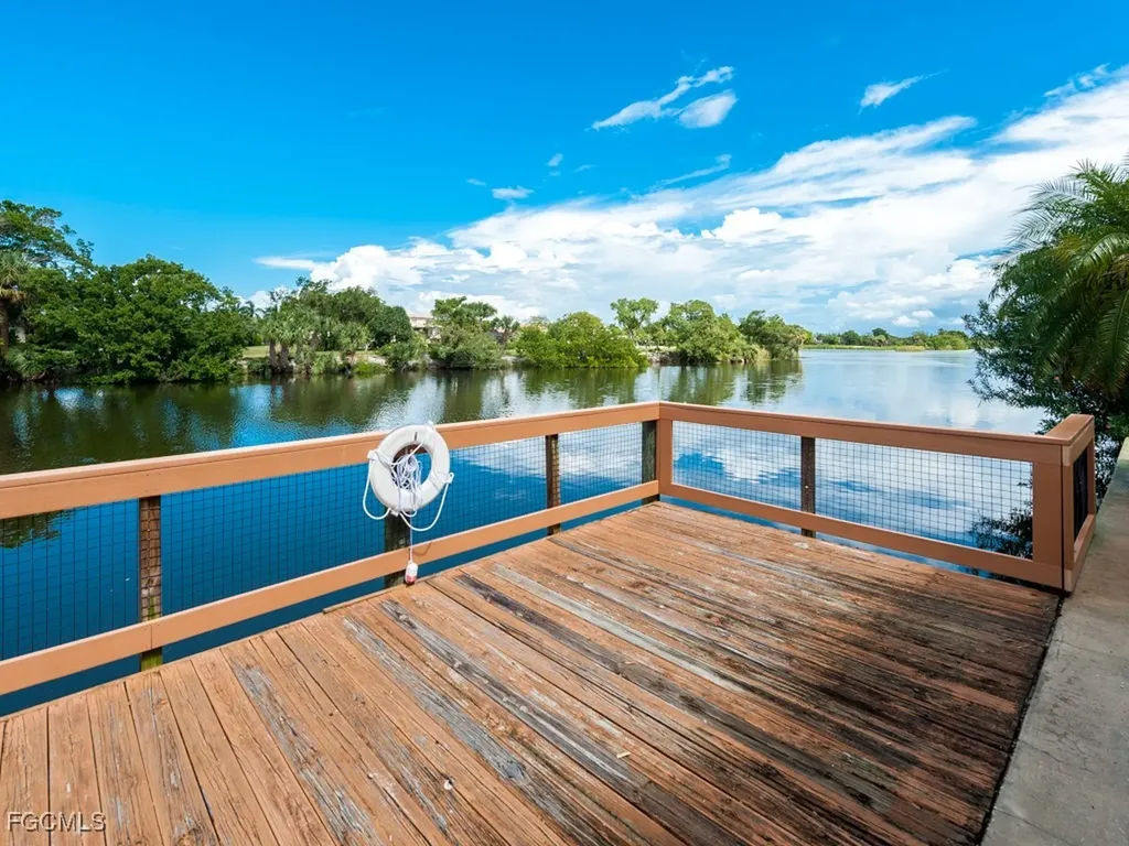 1610 Middle Gulf Drive Sanibel FL 33957