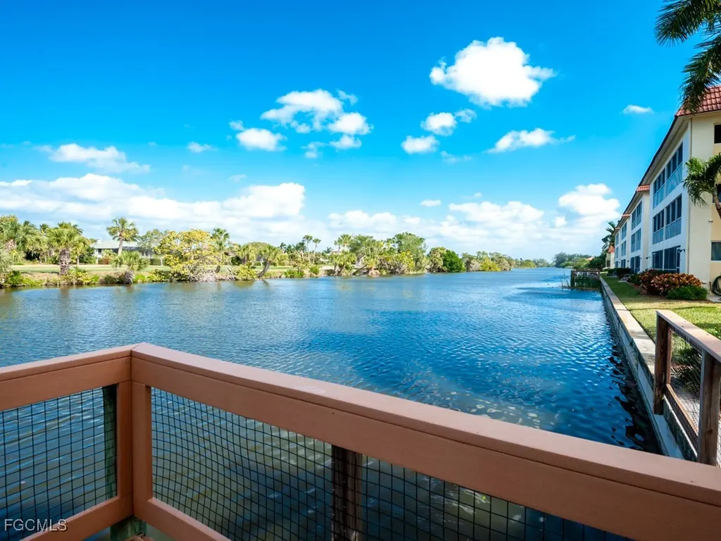1610 Middle Gulf Drive Sanibel FL 33957