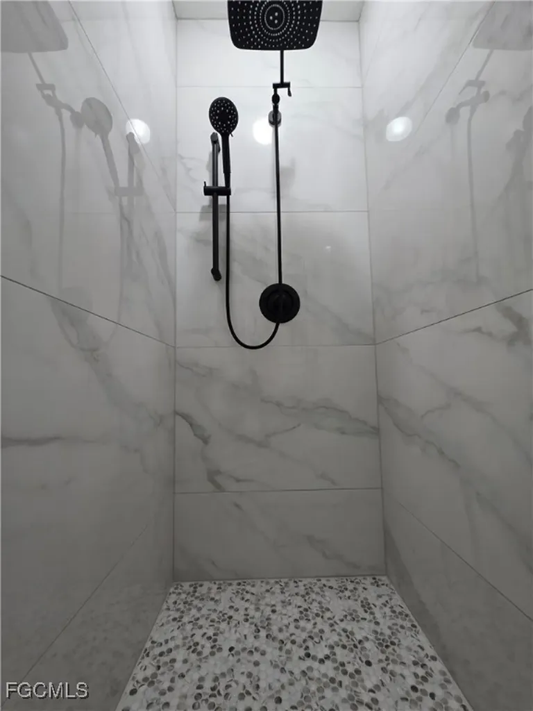 2717 Chiquita Boulevard S Cape Coral FL 33914