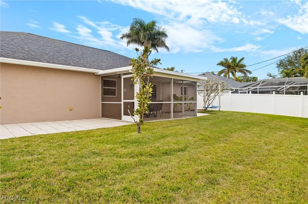 2717 Chiquita Boulevard S Cape Coral FL 33914