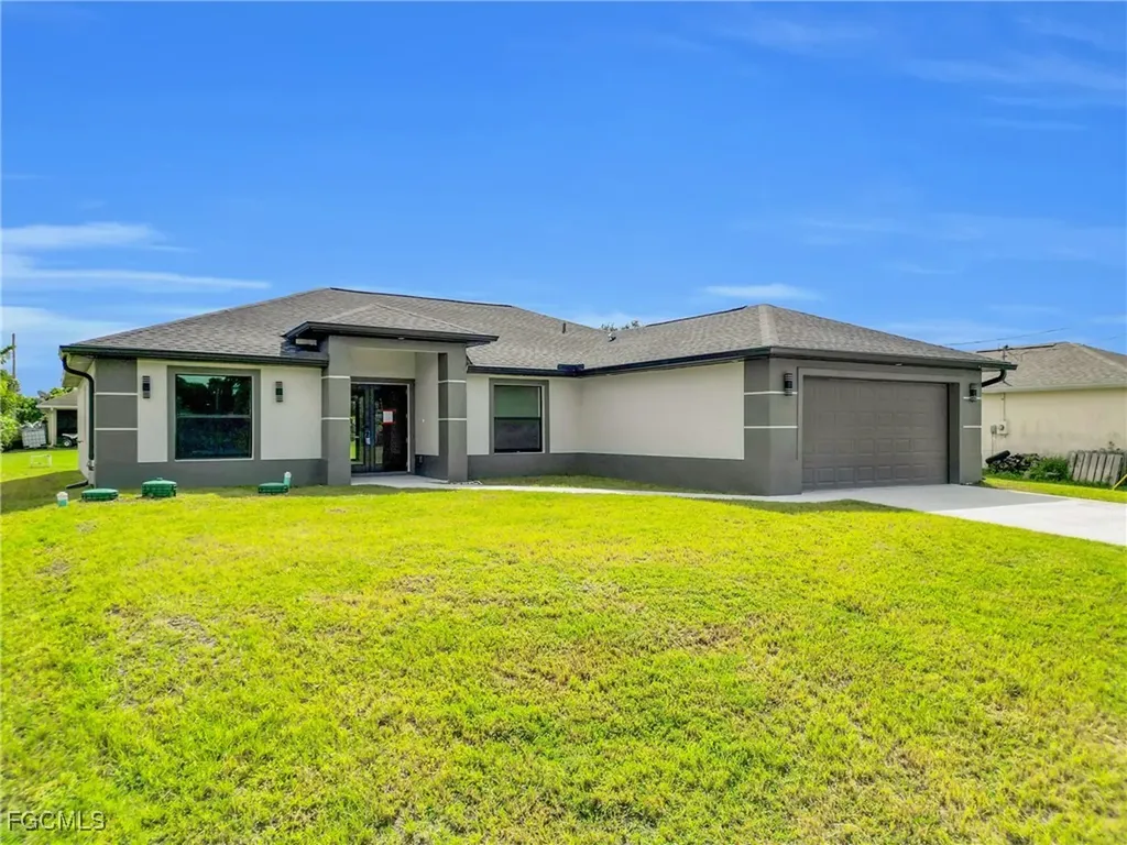 2927 8th Street SW Lehigh Acres FL 33976