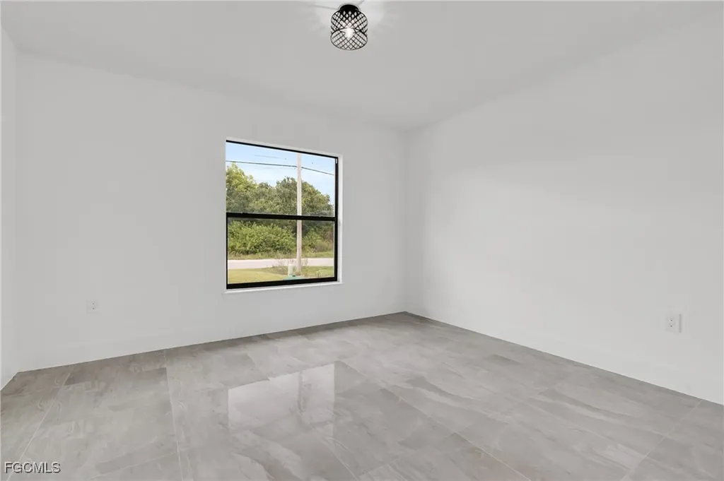 2927 8th Street SW Lehigh Acres FL 33976