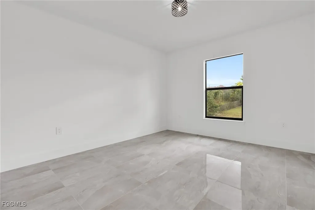 2927 8th Street SW Lehigh Acres FL 33976