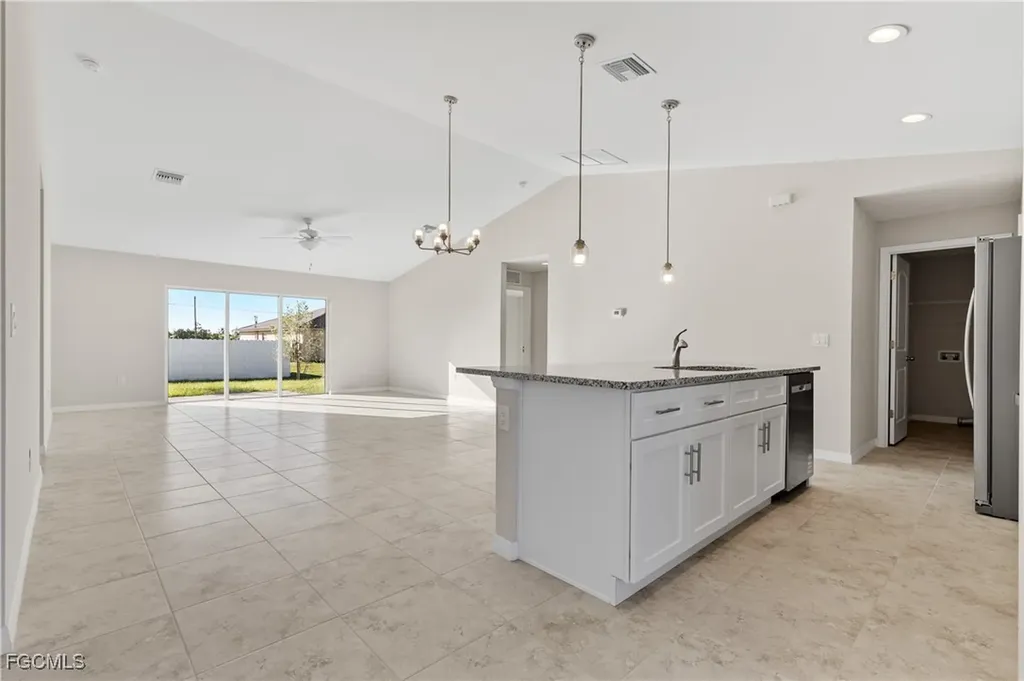 2052 NW 17th Street Cape Coral FL 33993