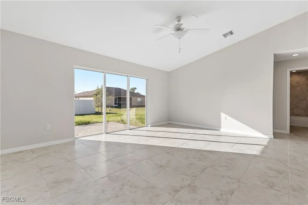 2052 NW 17th Street Cape Coral FL 33993