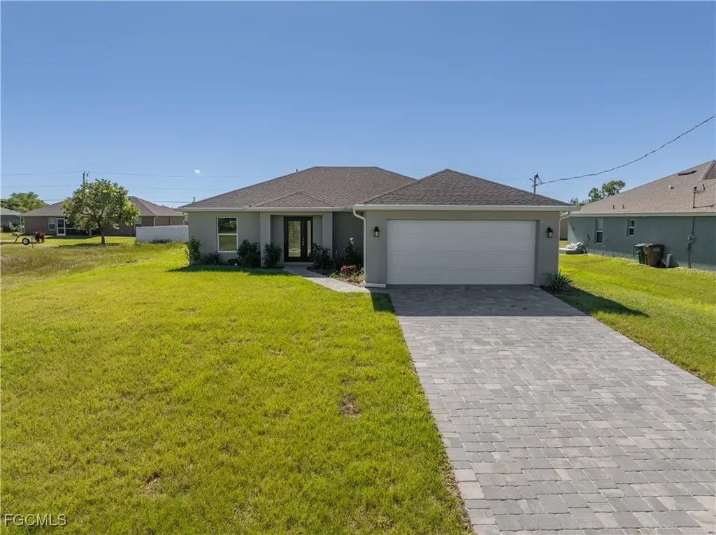 2052 NW 17th Street Cape Coral FL 33993