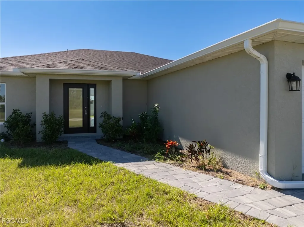 2052 NW 17th Street Cape Coral FL 33993