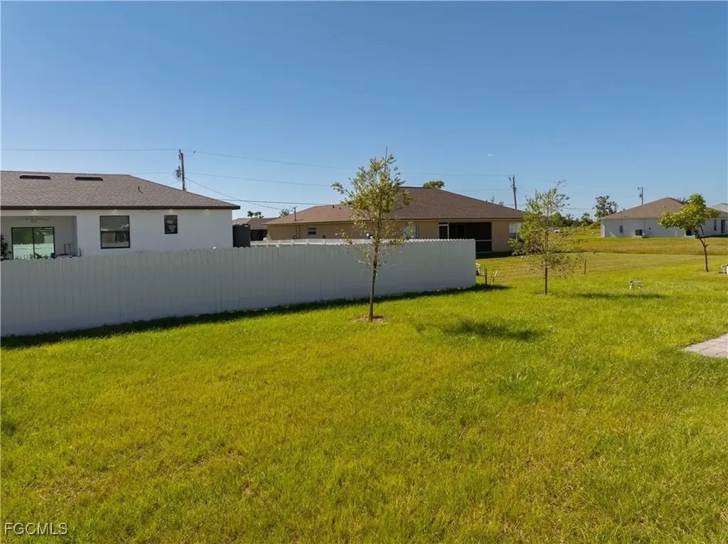2052 NW 17th Street Cape Coral FL 33993