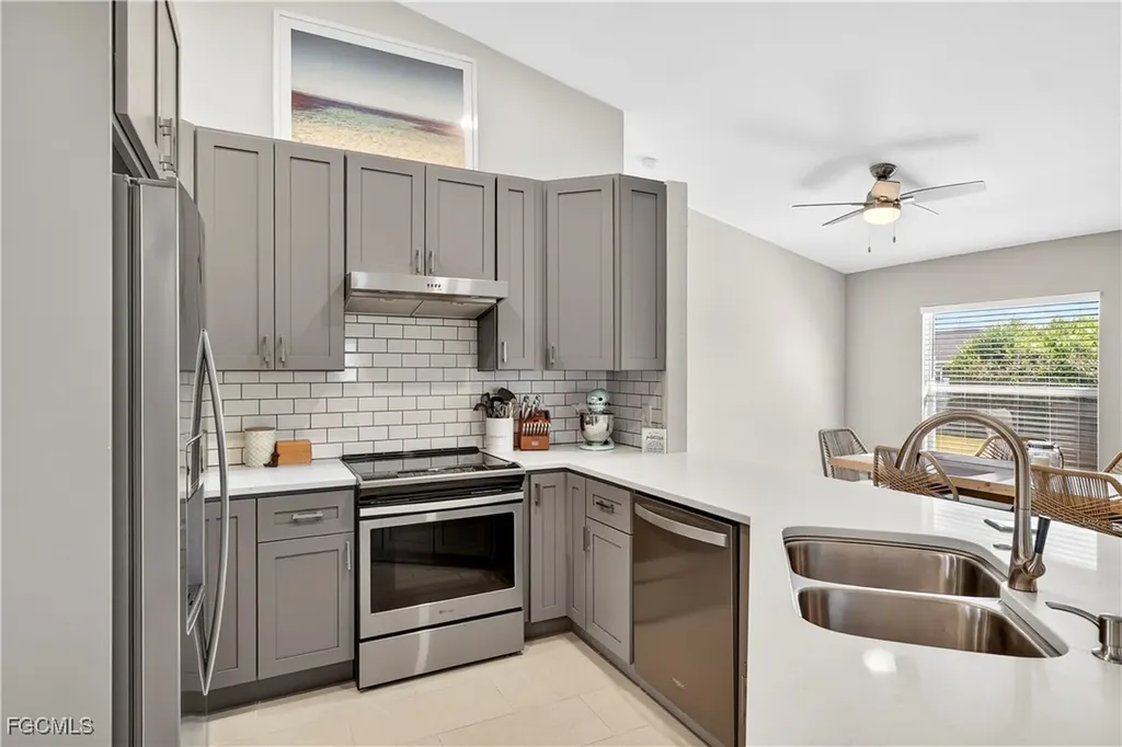 2701 SW 4th Avenue Cape Coral FL 33914