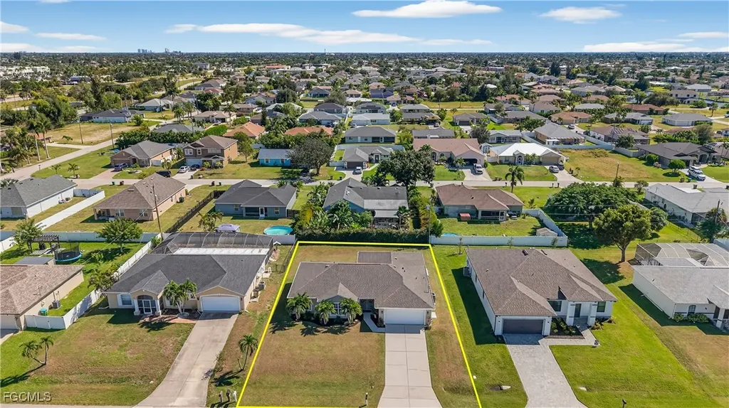 2701 SW 4th Avenue Cape Coral FL 33914