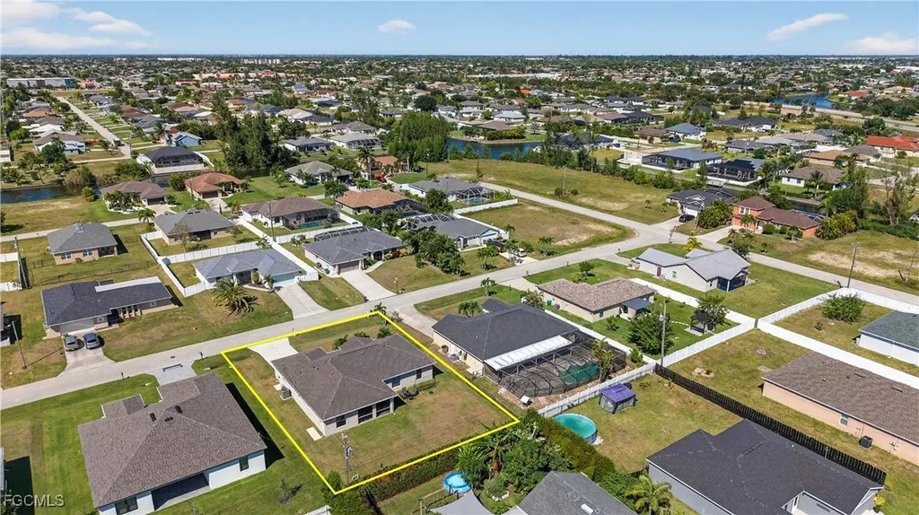 2701 SW 4th Avenue Cape Coral FL 33914